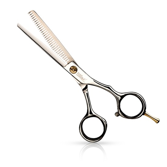 Foarfeca de filat, o investitie esentiala pentru o frizerie de succes