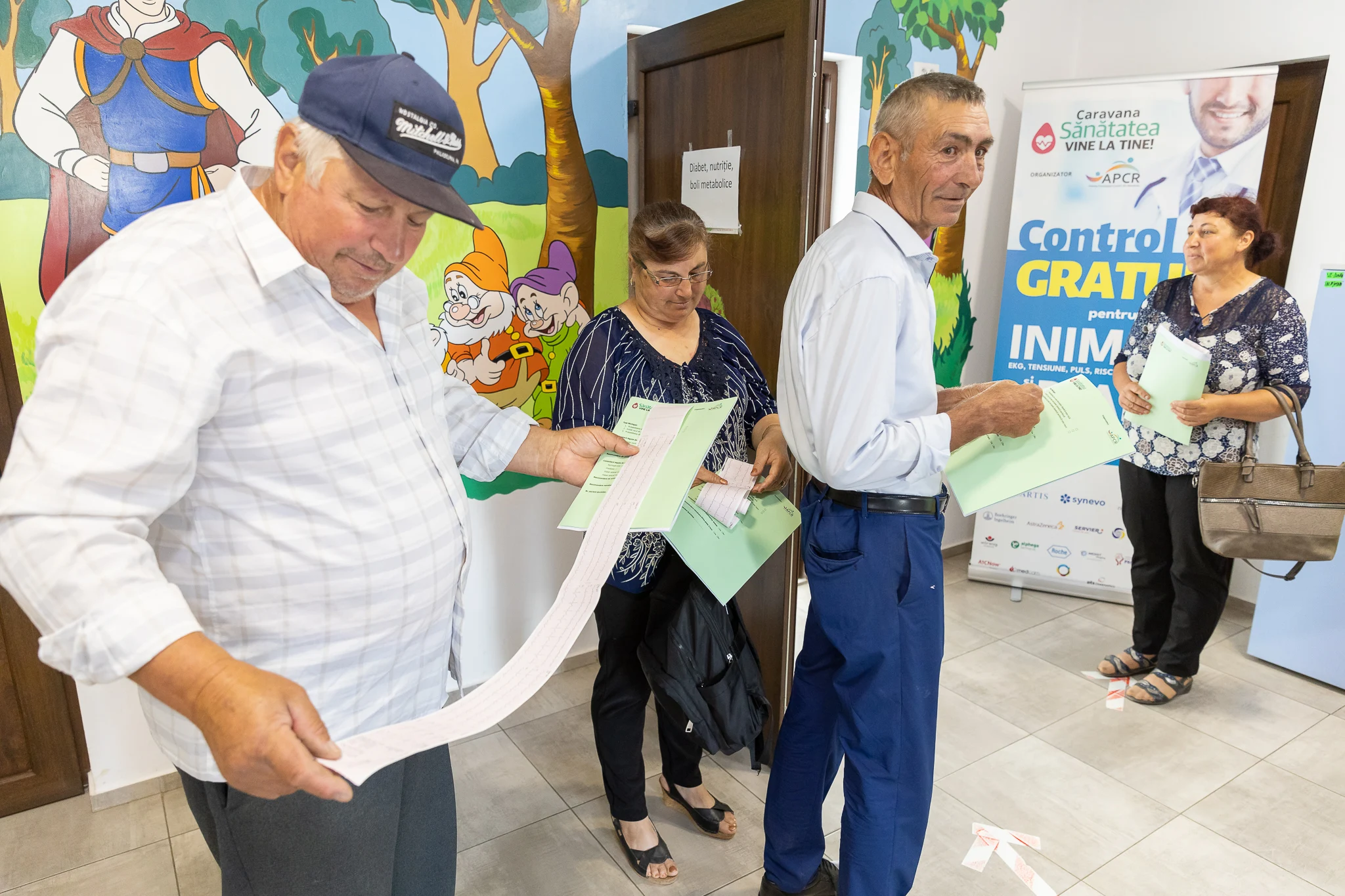 Oamenii au venit în număr mare să fie consultați FOTO: As. Pacienților Cronici din România (APCR)