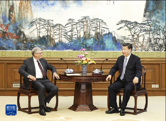Președintele Xi s-a întâlnit cu Bill Gates și l-a numit „prieten”. Un nou tip de diplomație americană în China? China la zi