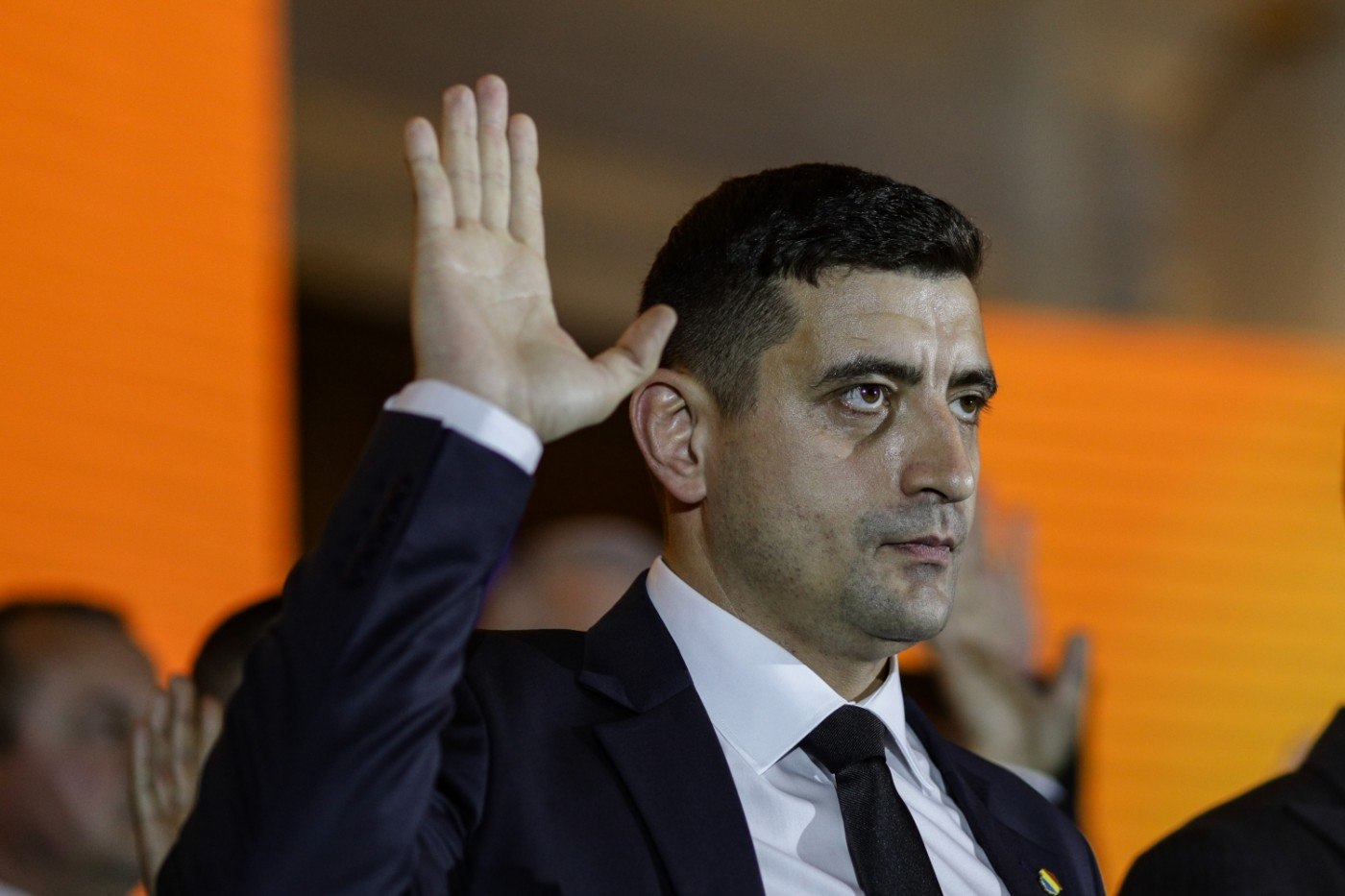 AUR, prezență iminentă în Parlamentul European. Analist: „Politicienii încearcă să ne ducă în situația din 2000”