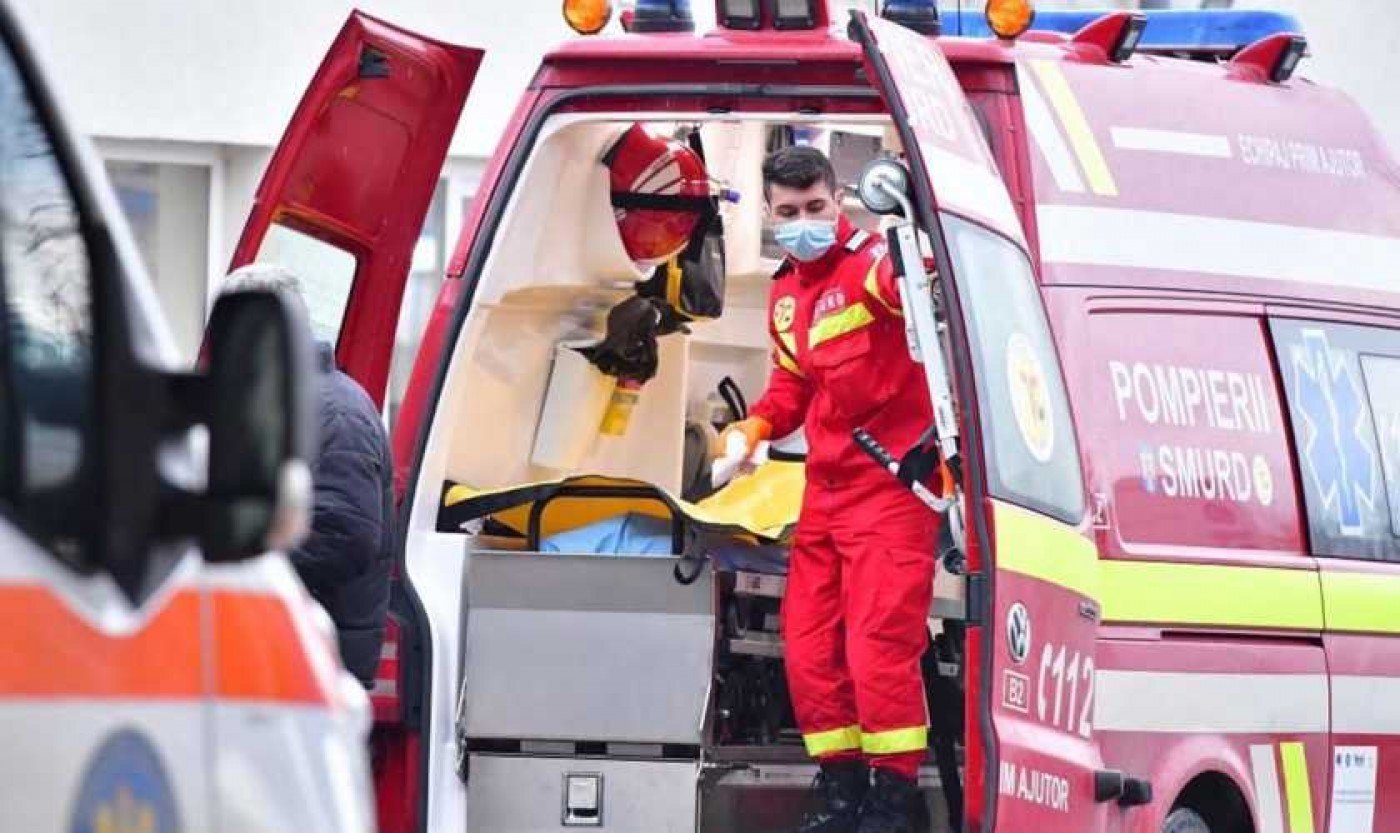 Opt copii şi un adult au ajuns la spital cu simptome de toxiinfecţie alimentară, la Sinaia