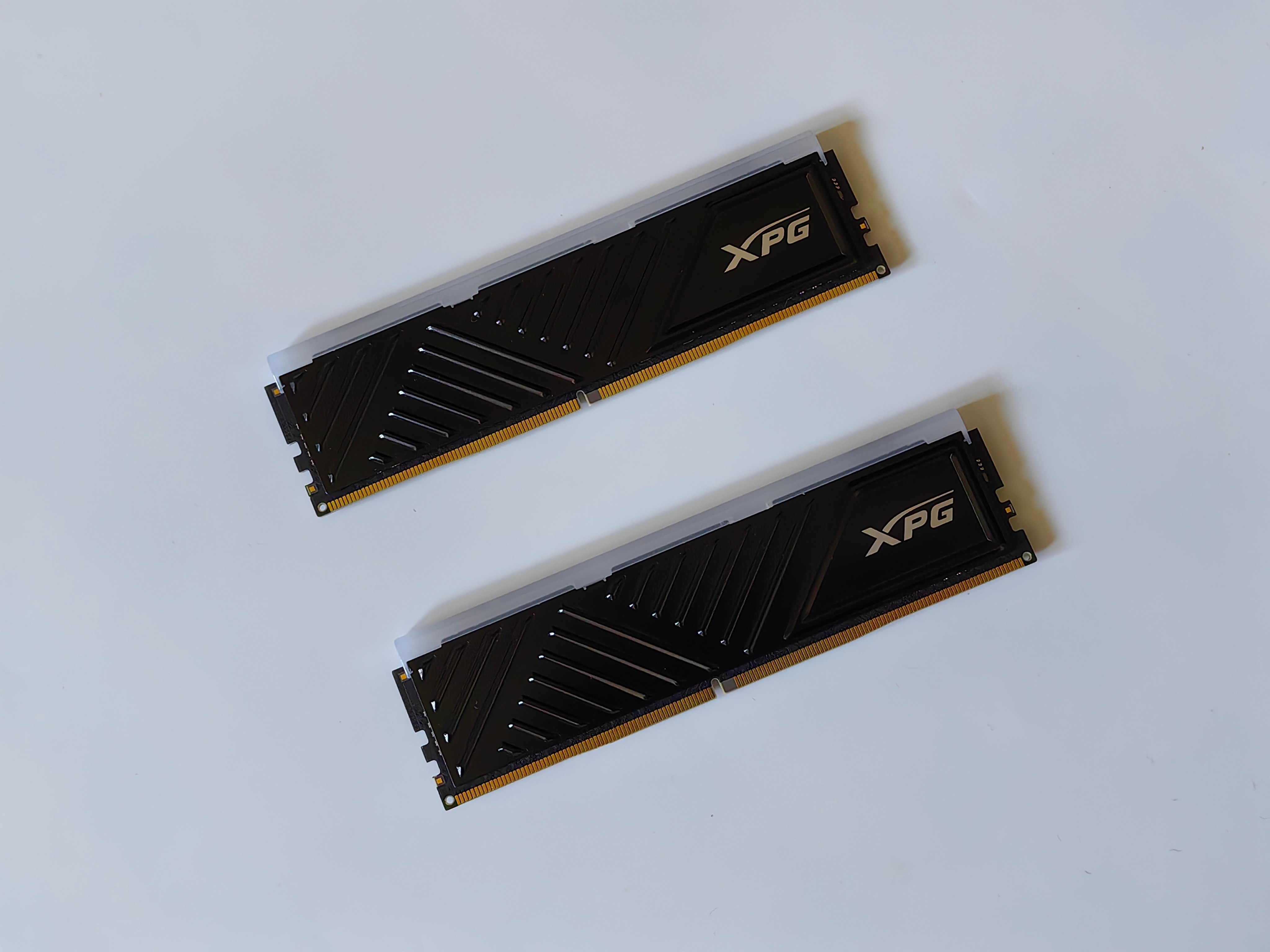 XPG SPECTRIX D35G, memorie RAM DDR4 pentru gaming și muncă [TECH REVIEW]