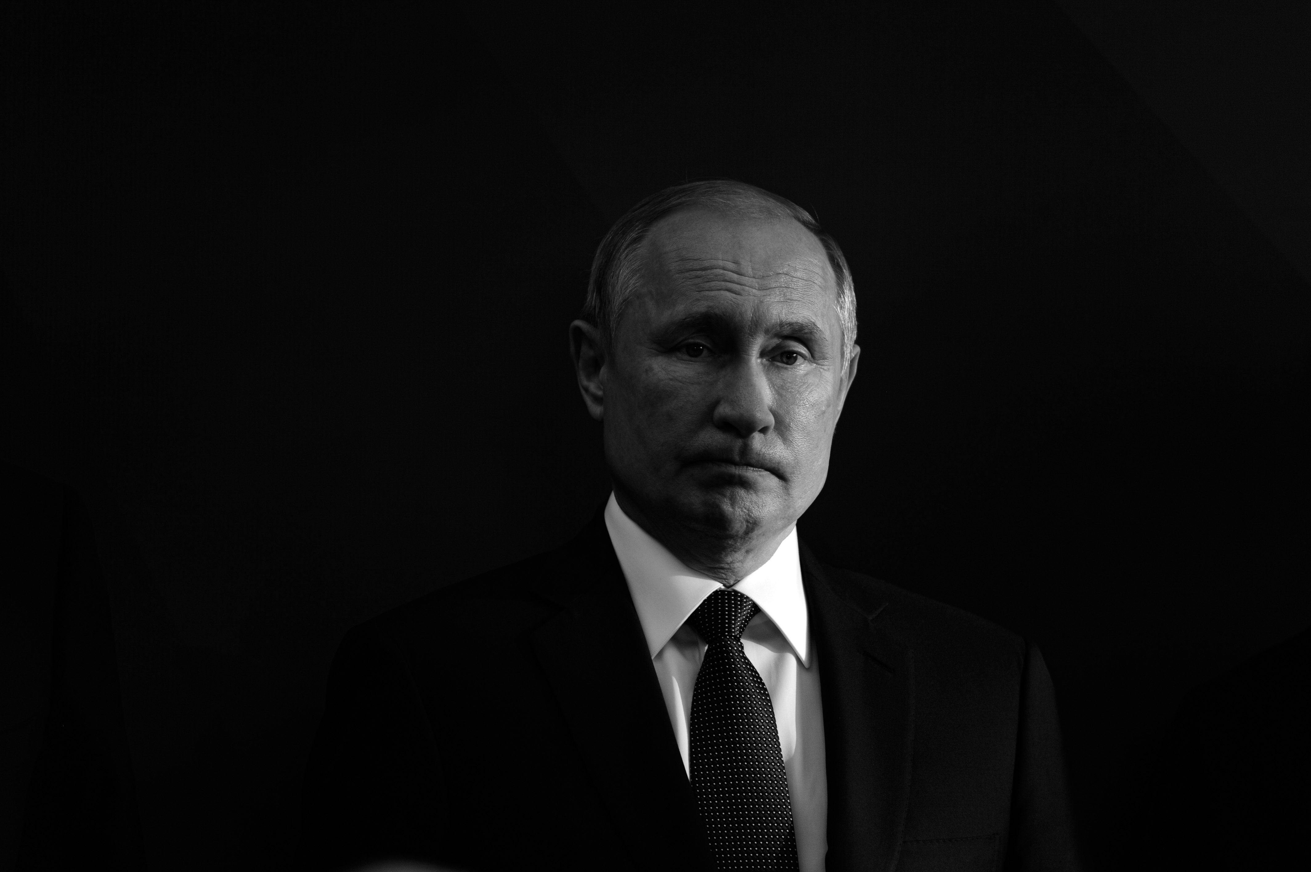 Economist: Deși conduce Rusia de un sfert de veac, Putin nu s-a transformat în om de stat. A rămas câinele de pază al KGB-ului