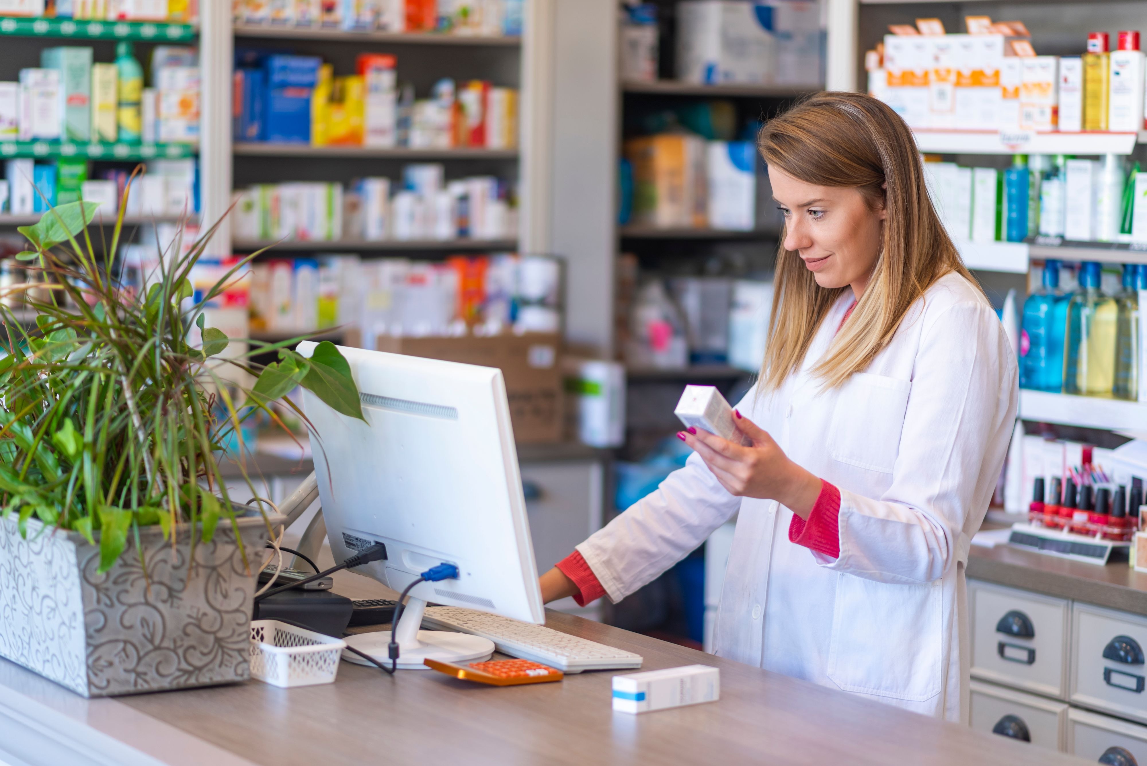 Penuria de medicamente s-a acutizat: delăsarea statului ar putea cauza decese. Apelul farmaciștilor