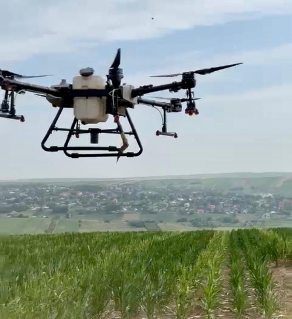 Dronele tehnologice, soluția cea mai eficientă la criza de angajați din agricultură. „Nu mai are cine mulge o oaie!” Dronele tehnologice, soluția cea mai eficientă la criza de angajați din agricultură. „Nu mai are cine mulge o oaie!”