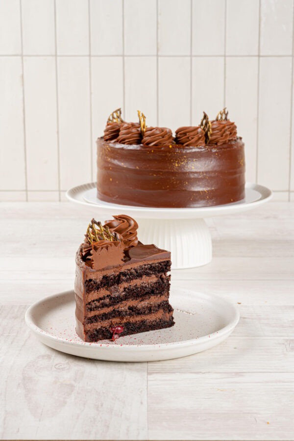 Descopera magia dulciurilor la Angeline Cake Boutique – O cofetarie de vis
