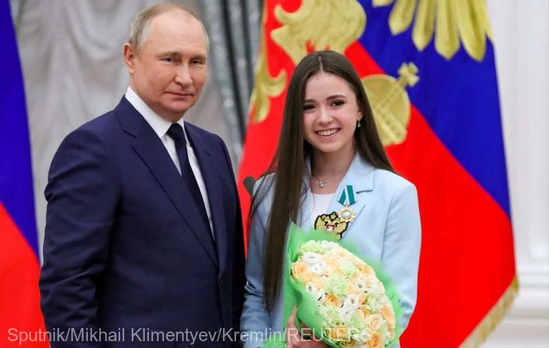 Vladimir Putin, alături de Kamila Valieva