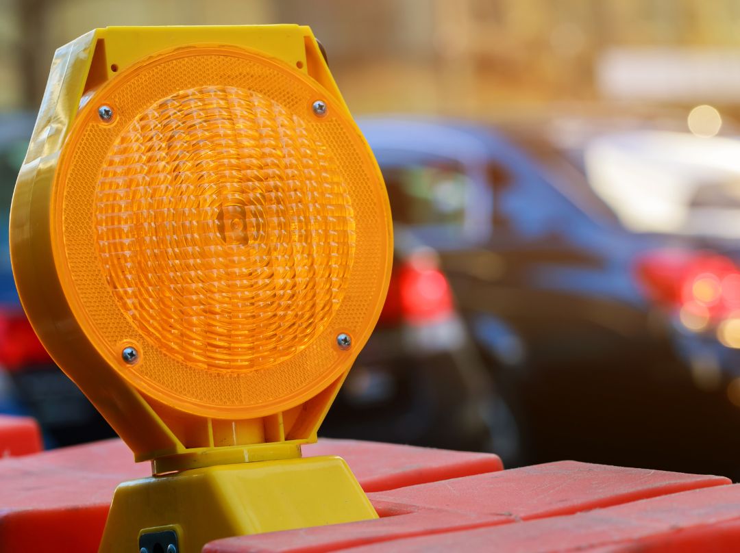 Semnalizatoare rutiere: ce sunt si cum folosesti corect lampile de semnalizare? Semnalizatoare rutiere: ce sunt si cum folosesti corect lampile de semnalizare?