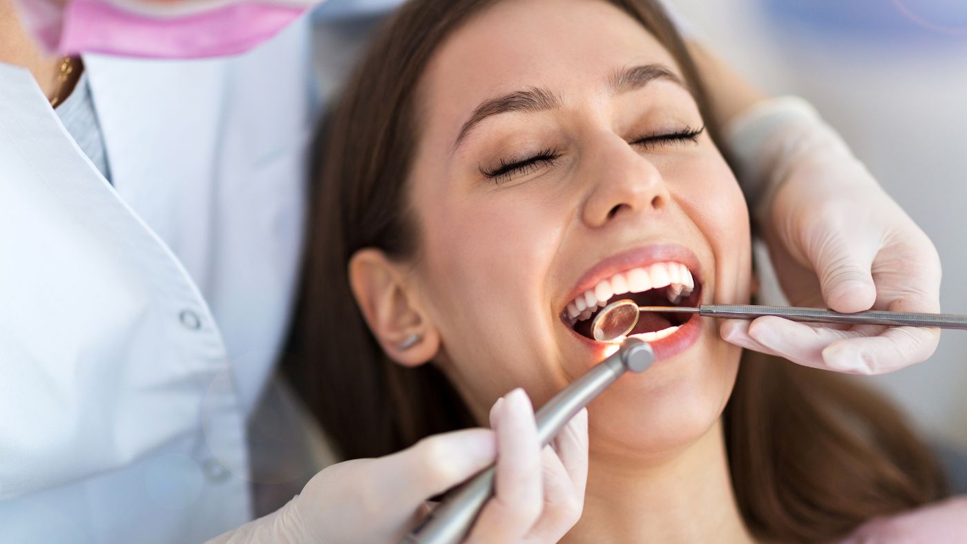 Avantajele oferite de un dentist Constanta Avantajele oferite de un dentist Constanta