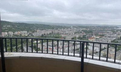 Cât costă un PENTHOUSE în cel mai înalt turn cu locuințe din Cluj-Napoca. Clădirea are un lift panoramic unic