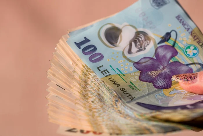 Depozite bancare sau titluri de stat? Ce investiții aduc românilor cele mai mari câștiguri