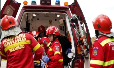 Opt persoane au fost rănite, după ce un autobuz şi un microbuz s-au ciocnit, în județul Gorj