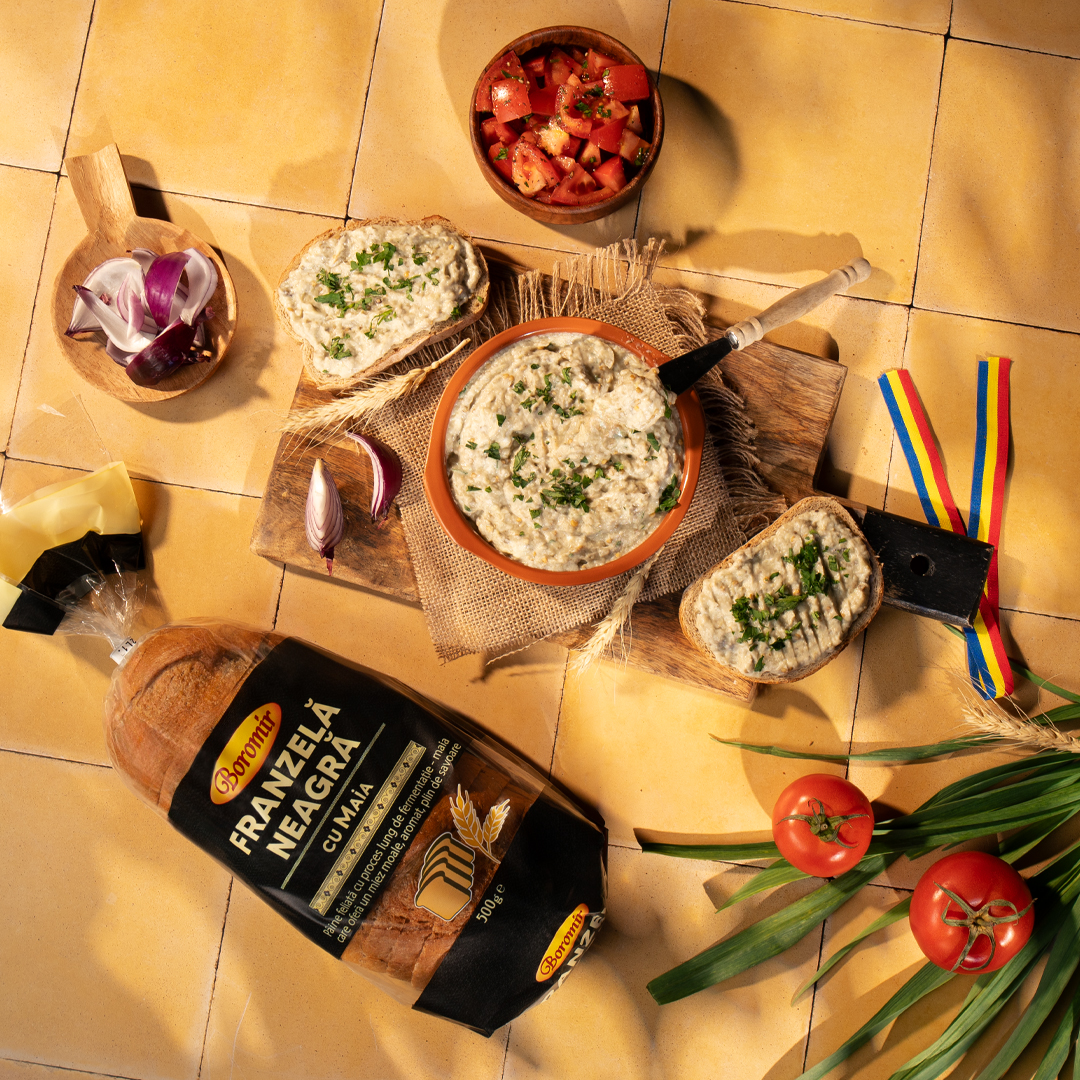 Salată de vinete gustoasă cu Franzela neagră Boromir