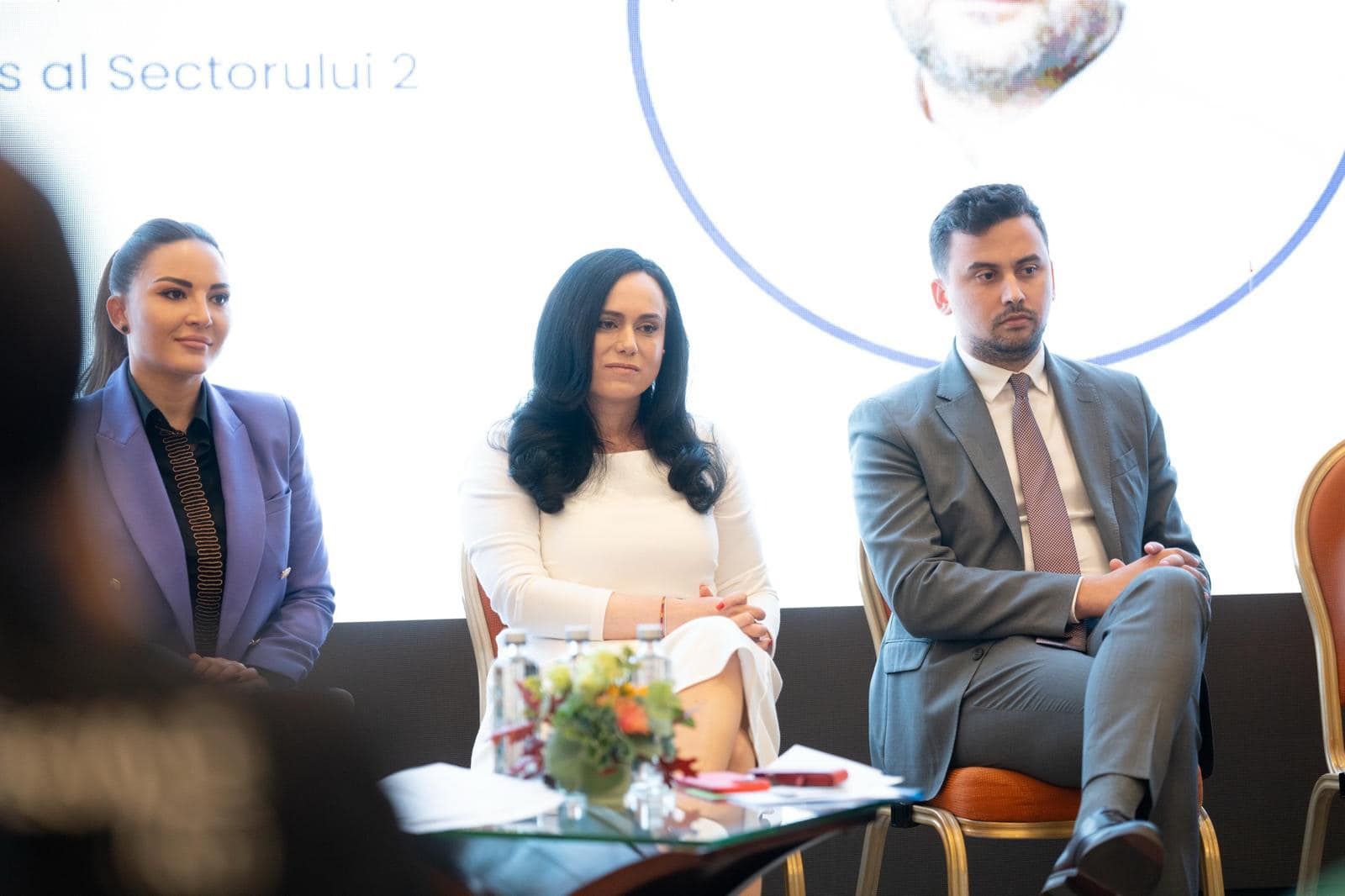 BĂTRÂNEȚEA poate și trebuie să fie frumoasă