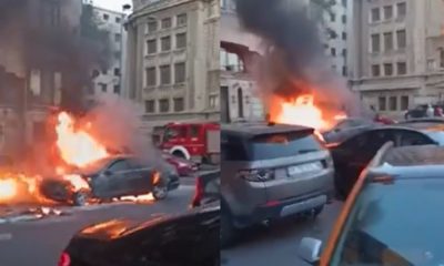 PANICĂ în Capitală. O mașină de lux a izbucnit în flăcări în fața Teatrului Bulandra