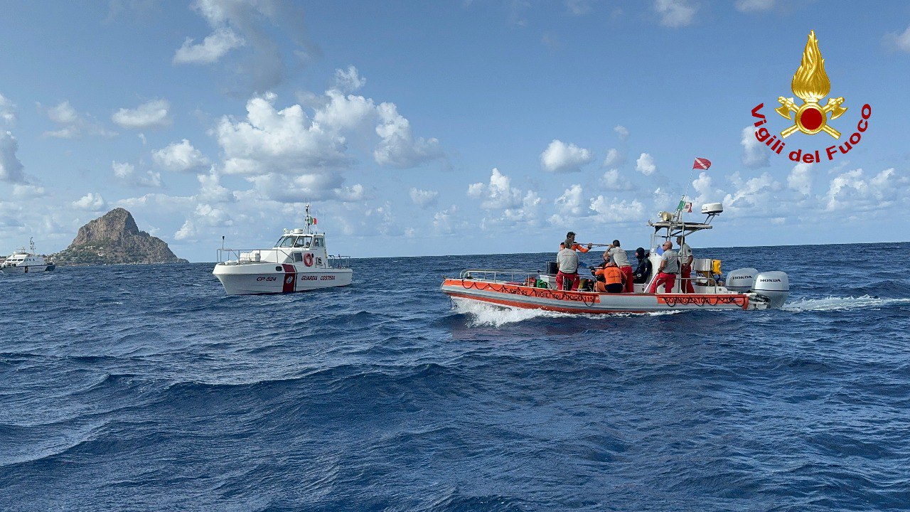 „Spuneau că vestele le vor împiedica să se bronzeze”.