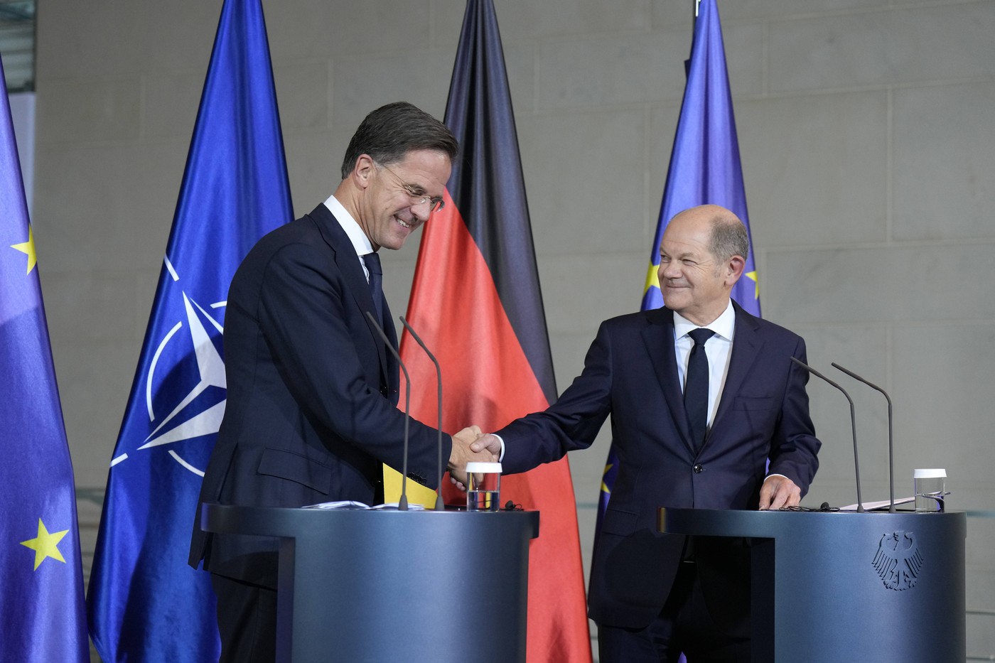 Mark Rutte anunță că NATO va putea colabora atât cu Trump, cât și cu Harris /„Ne vom asigura că Alianța rămâne unită”