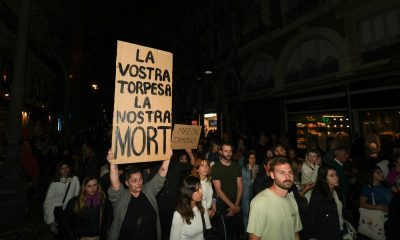 Proteste masive în Spania, în urma inundațiilor devastatoare. Mii de oameni au ieșit în stradă: „Ne-ați ucis”