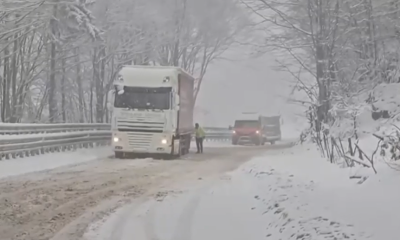 Sfârșitul de săptămână vine cu ploi, lapoviță, ninsori si vreme rece. La munte se va depune un strat consistent de ZĂPADĂ