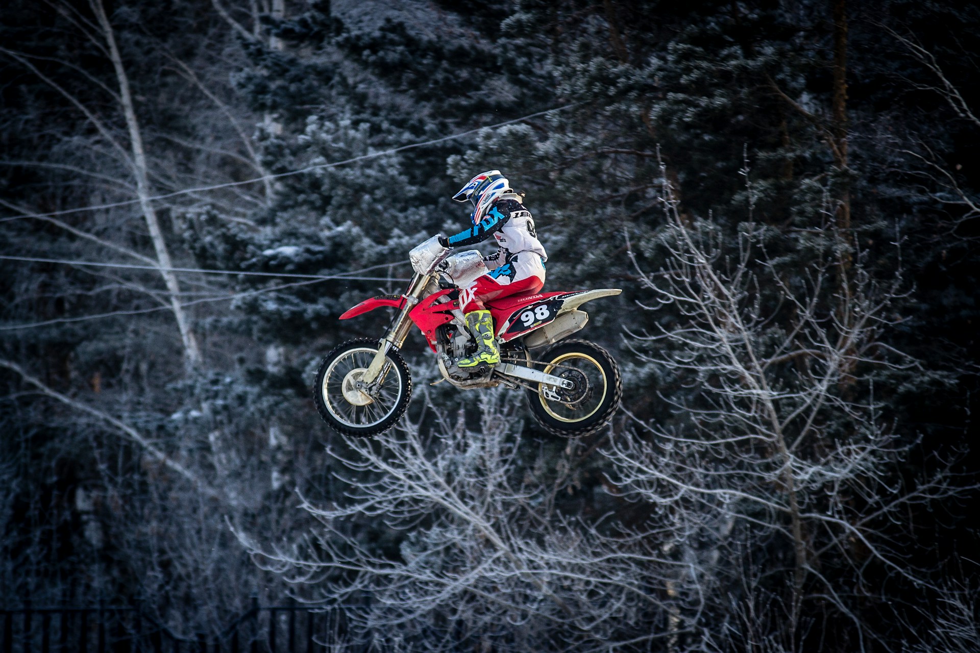 Producatorii de piese pentru motociclete: liderii industriei si inovatiile lor