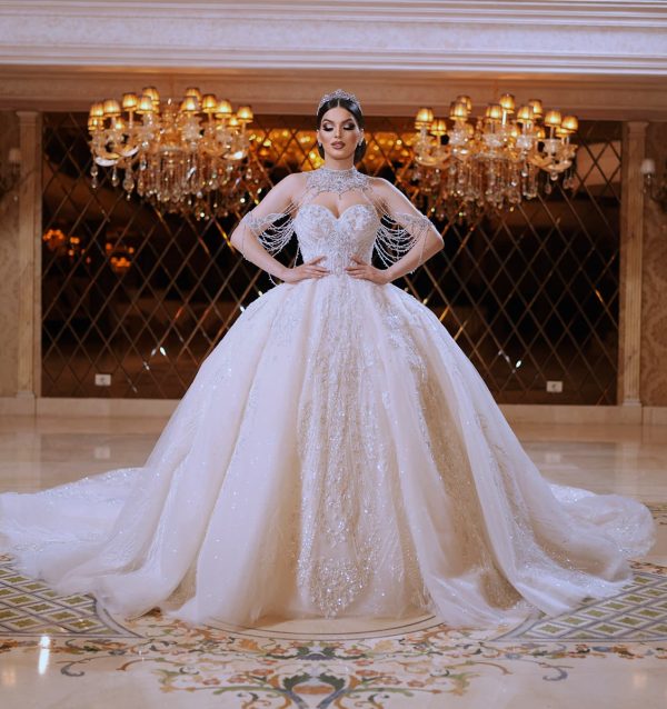 Găsește rochia perfectă pentru ziua ta specială