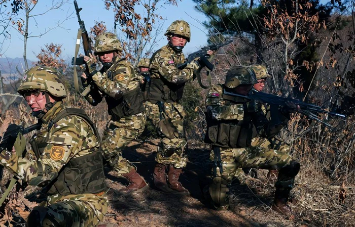 „I-au legat gura și au început să o violeze”. Soldații nord-coreeni au abuzat o rusoaică, profesoară din regiunea Kursk