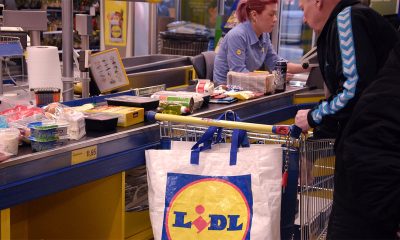 Ce salariu lunar primește un casier în magazinele LIDL din România, acum, în decembrie 2024