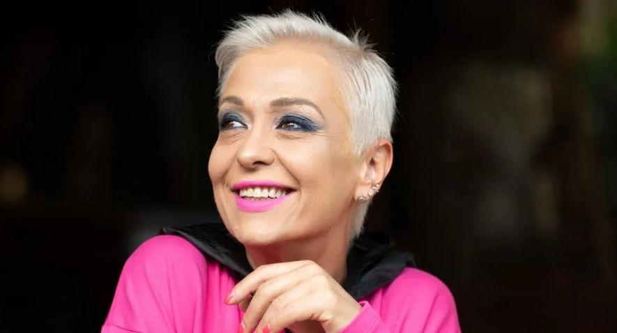 Ce sumă trebuie să scoată din buzunar cei care vor să petreacă sărbătorile în CONACUL deținut de Monica Anghel