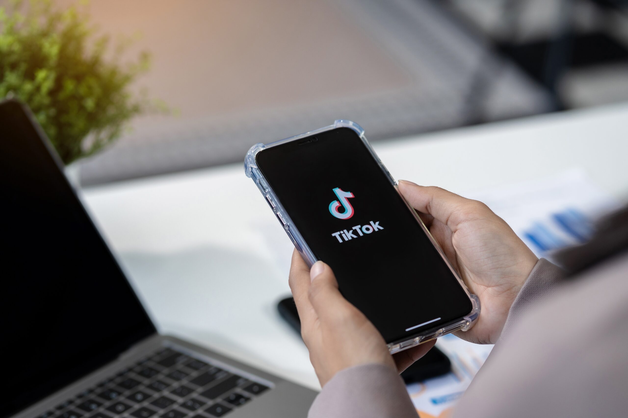 Îl vom închide complet pentru toată lumea