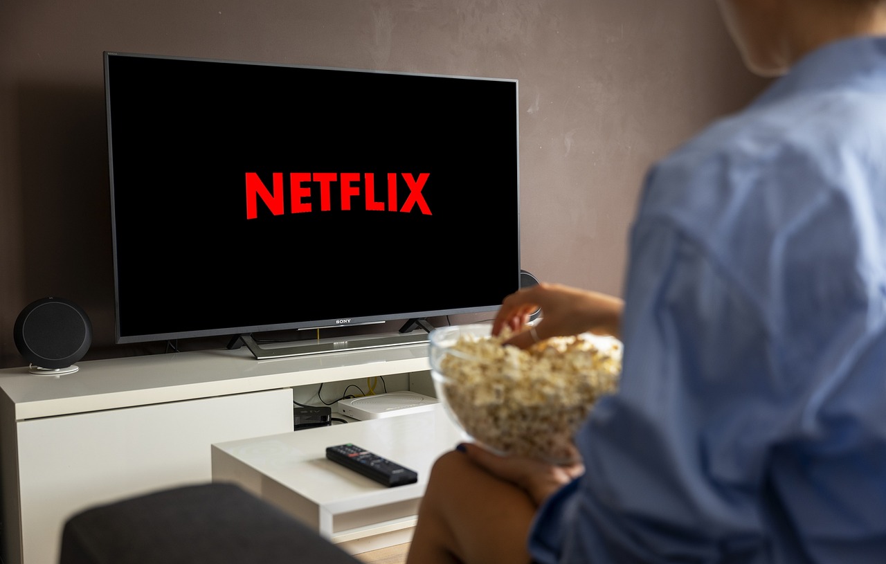 Filmările cu șeminee au intrat în top 10 cele mai VIZIONATE programe de pe Netflix