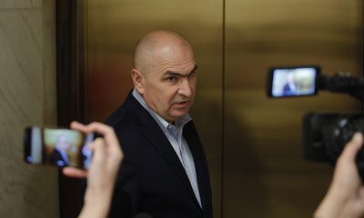 „Am încercat să nu înjur gratuit pe cineva şi după aia să îi cer să mă susţină” „Am încercat să nu înjur gratuit pe cineva şi după aia să îi cer să mă susţină”