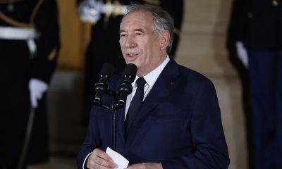 Moody’s a redus ratingul Franței, ca urmare a crizei politice cu care se confruntă țara