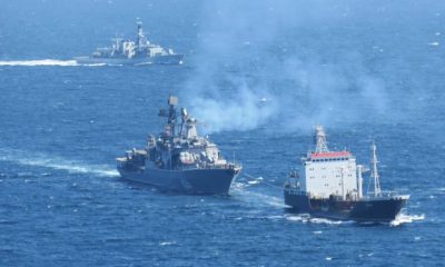 Poluare MASIVĂ cu produse petroliere în apropiere de Marea Neagră după avarierea a două petroliere ruseşti pe timp de furtună