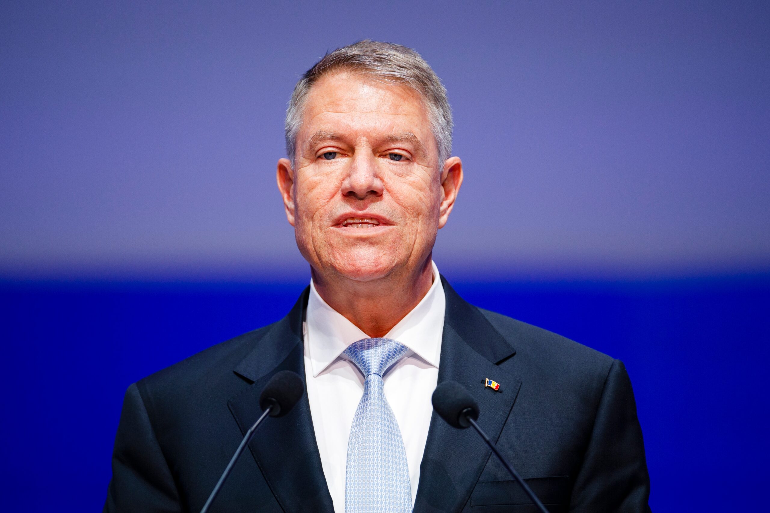 Putem să menținem ROMÂNIA pe traseul său prooccidental