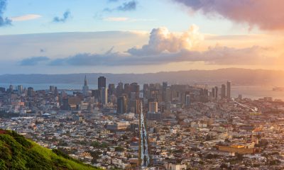 S-a lansat primul avertisment de tornadă în centrul orașului San Francisco. Rafalele de vânt au atins viteze de aproape 130 km/h