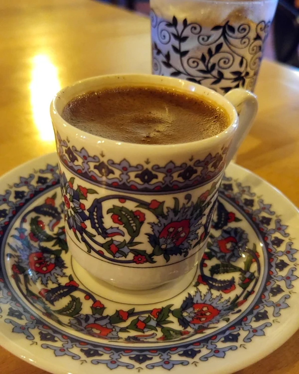 Suleiman Magnificul și cafeaua: secretele unei tradiții de 500 de ani care cuceresc lumea. Trucuri magice