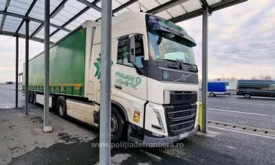 Un TIR în valoare de 100.000 de euro, furat din Polonia, depistat la frontiera română