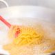 Ce sǎ cunoşti înainte de a cumpǎra o maşinǎ de fiert paste?