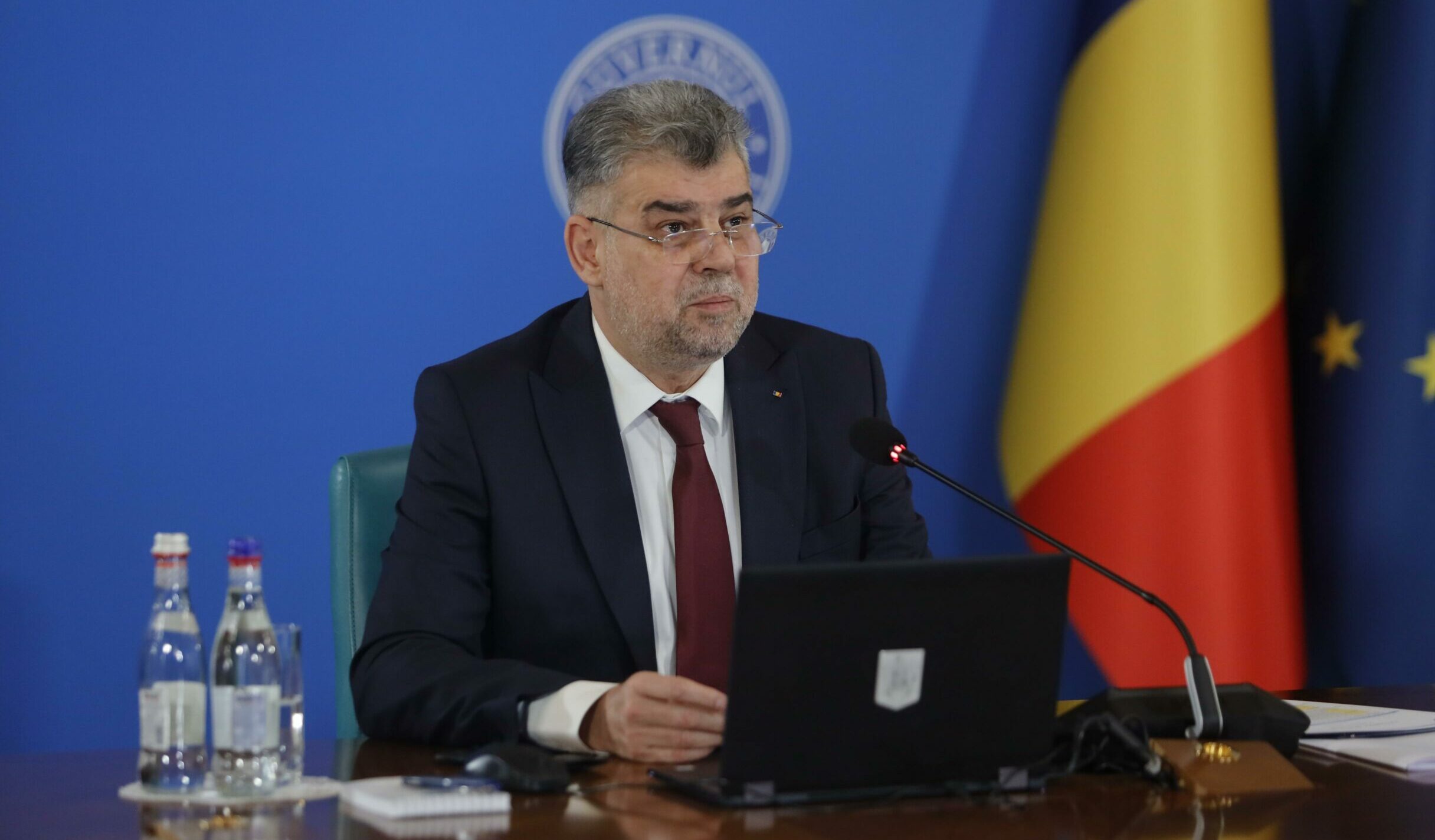 „Nu a fost un an ușor, dimpotrivă / De la miezul nopții putem circula LIBER, pe orice cale, în spațiul Schengen”