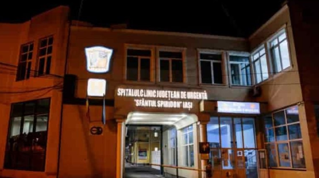 „Zgribuliți, stăteam pe scaunele din plastic având perfuziile puse”