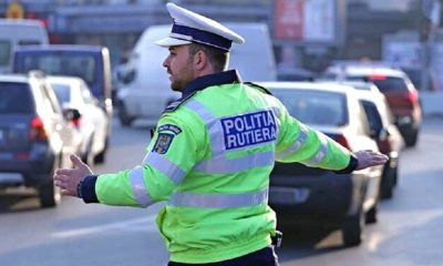 AGLOMERAȚIE pe DN1, în județul Braşov. Rutele alternative pentru șoferii care se întorc în București / Atenție la FILTRELE instituite de polițiști!