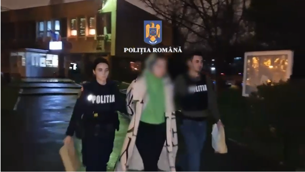 Angajata unui salon de masaj din București a incendiat, din răzbunare, trei mașini