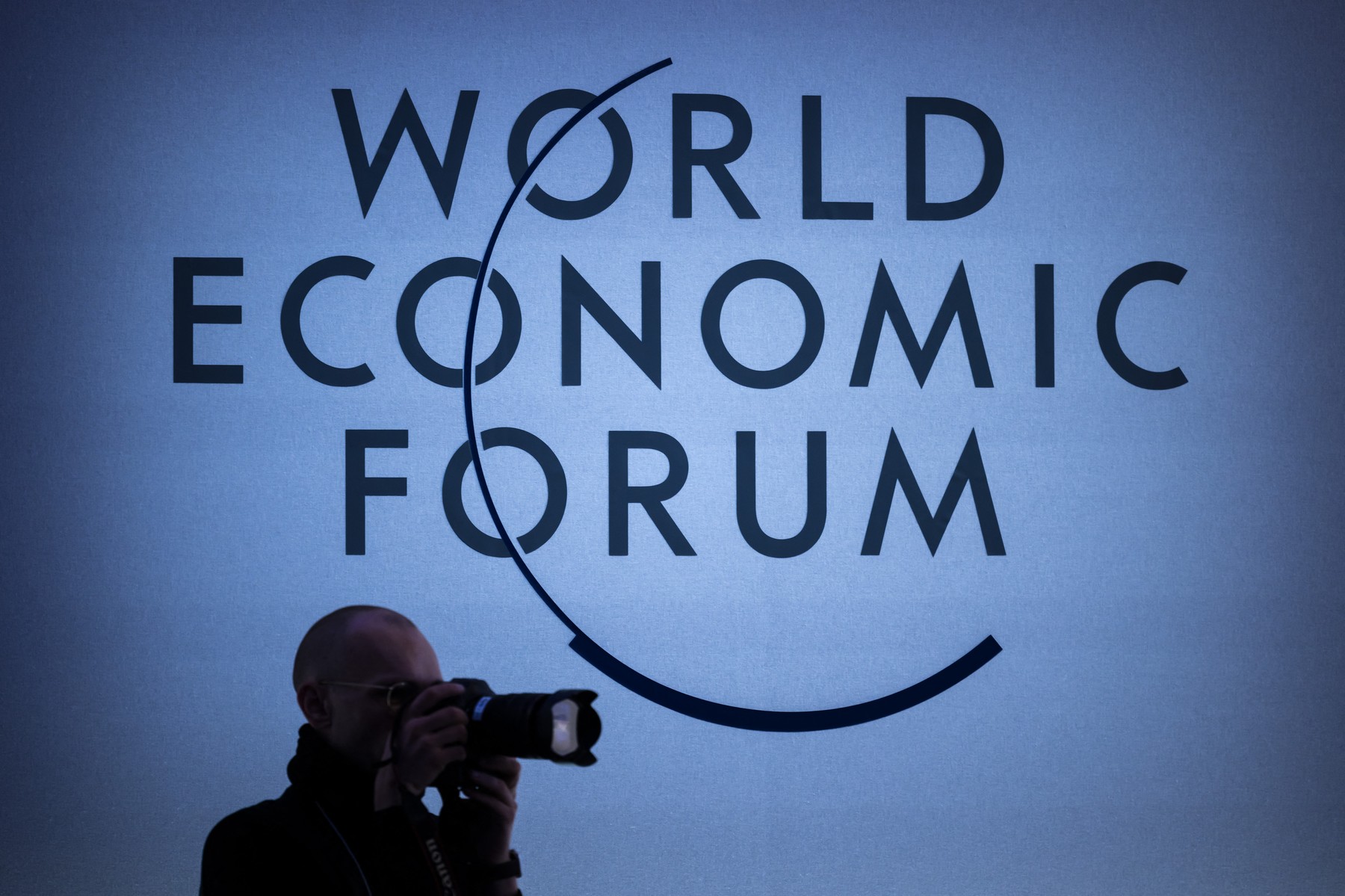 “Colaborare pentru Era Inteligentă”, tema centrală a ediției 2025 a SUMMITULUI de la Davos
