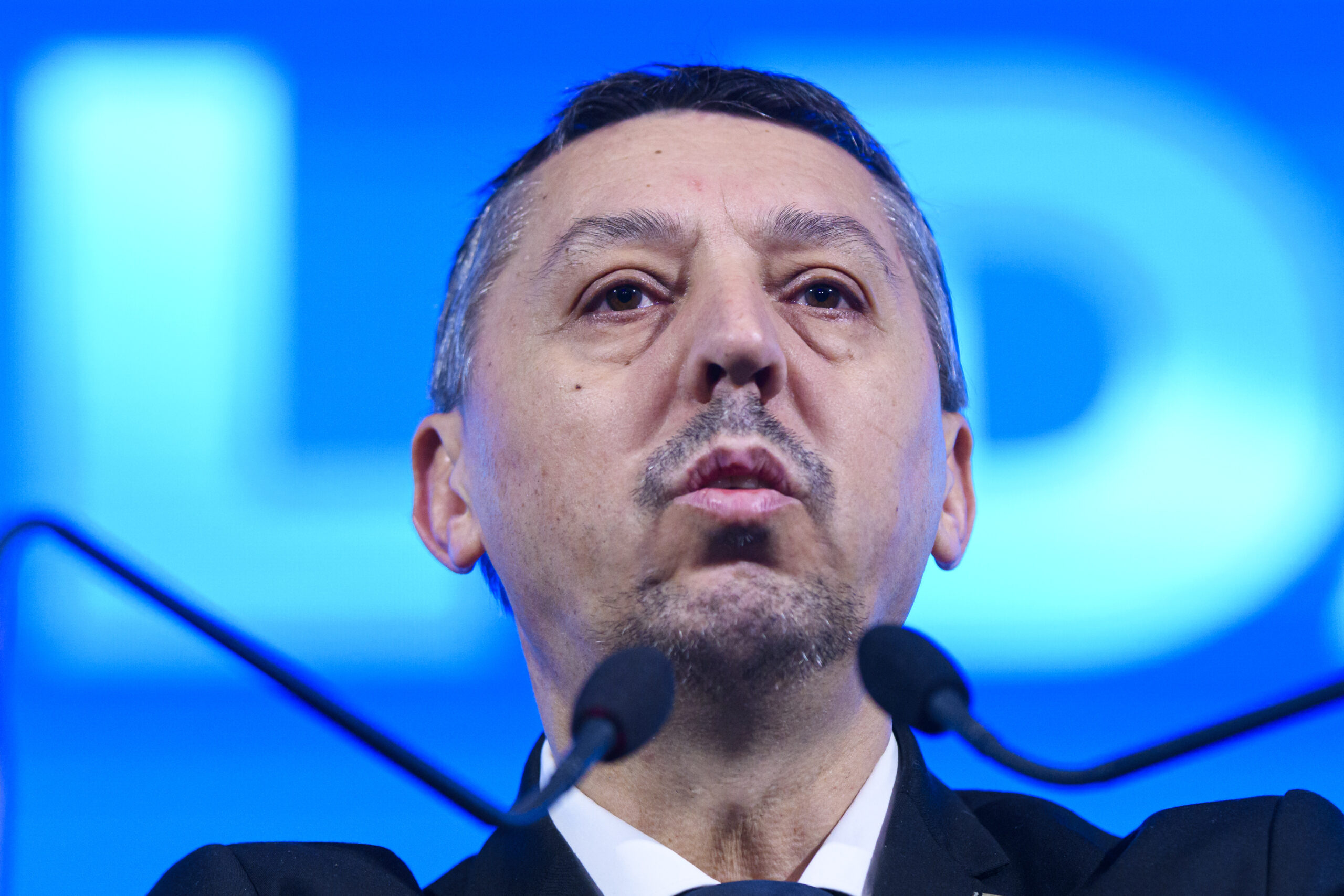 Peste jumătate dintre elevi sunt victime ale VIOLENȚEI, iar cea verbală este cea mai frecventă