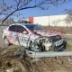 Un curs pentru conducere defensivă s-a încheiat prost. Polițiștii și-au distrus mașina într-un stâlp Un curs pentru conducere defensivă s-a încheiat prost. Polițiștii și-au distrus mașina într-un stâlp