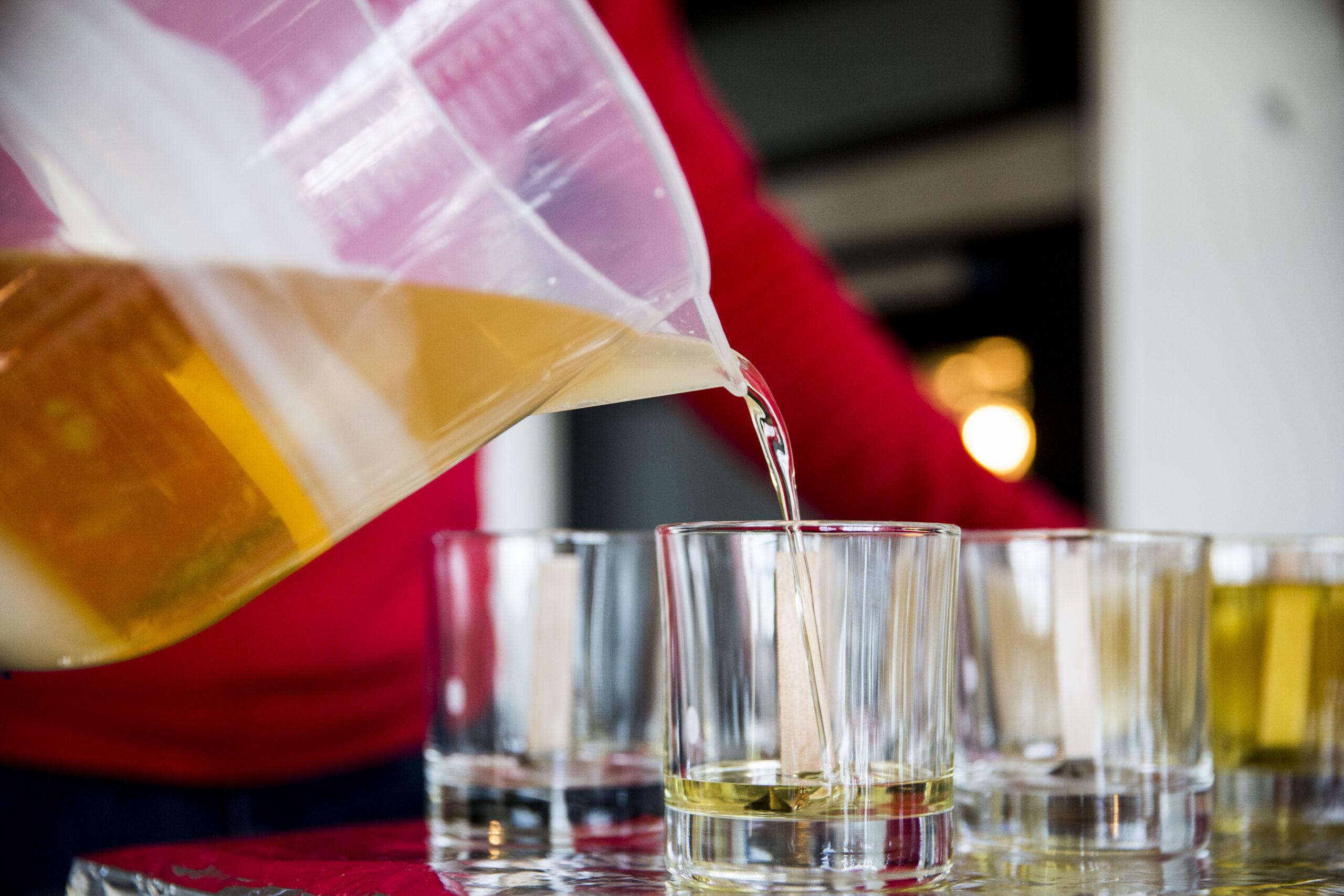 consumul de alcool creşte riscul apariției a cel puţin şapte tipuri de cancer