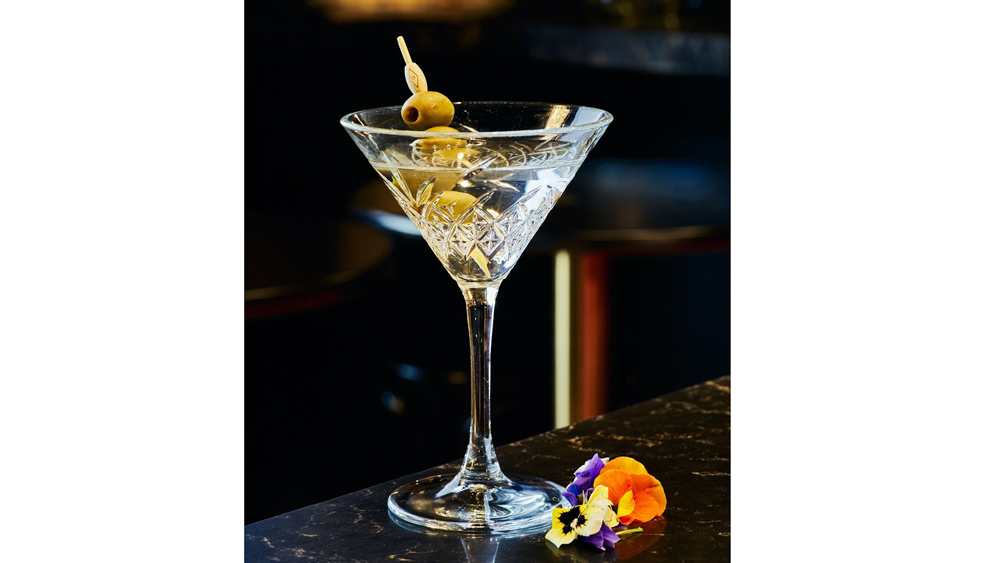 Pahare martini din cristal Bohemia – Eleganța Aasolută pentru cocktailuri rafinate