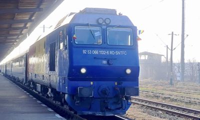 BLOCAJ pe calea ferată după ce un tren a fost direcționat greșit. Întârzieri de peste patru ore pentru o serie de trenuri