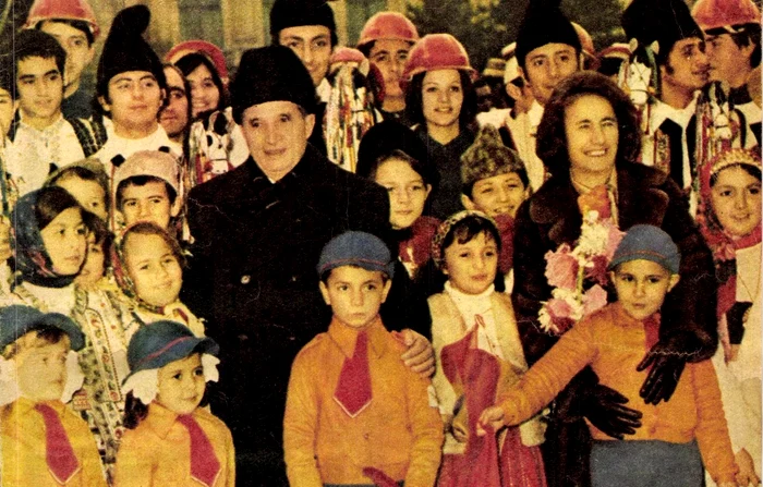 Eșecul planului controversat al Elenei Ceaușescu de a dubla populația României – Fiecare familie să aibă cel puţin patru copii
