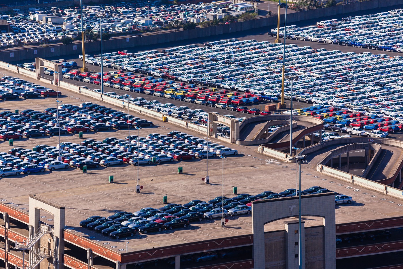 Industria auto germană condamnă TARIFELE pe care Trump vrea să le impună pe importurile de mașini europene